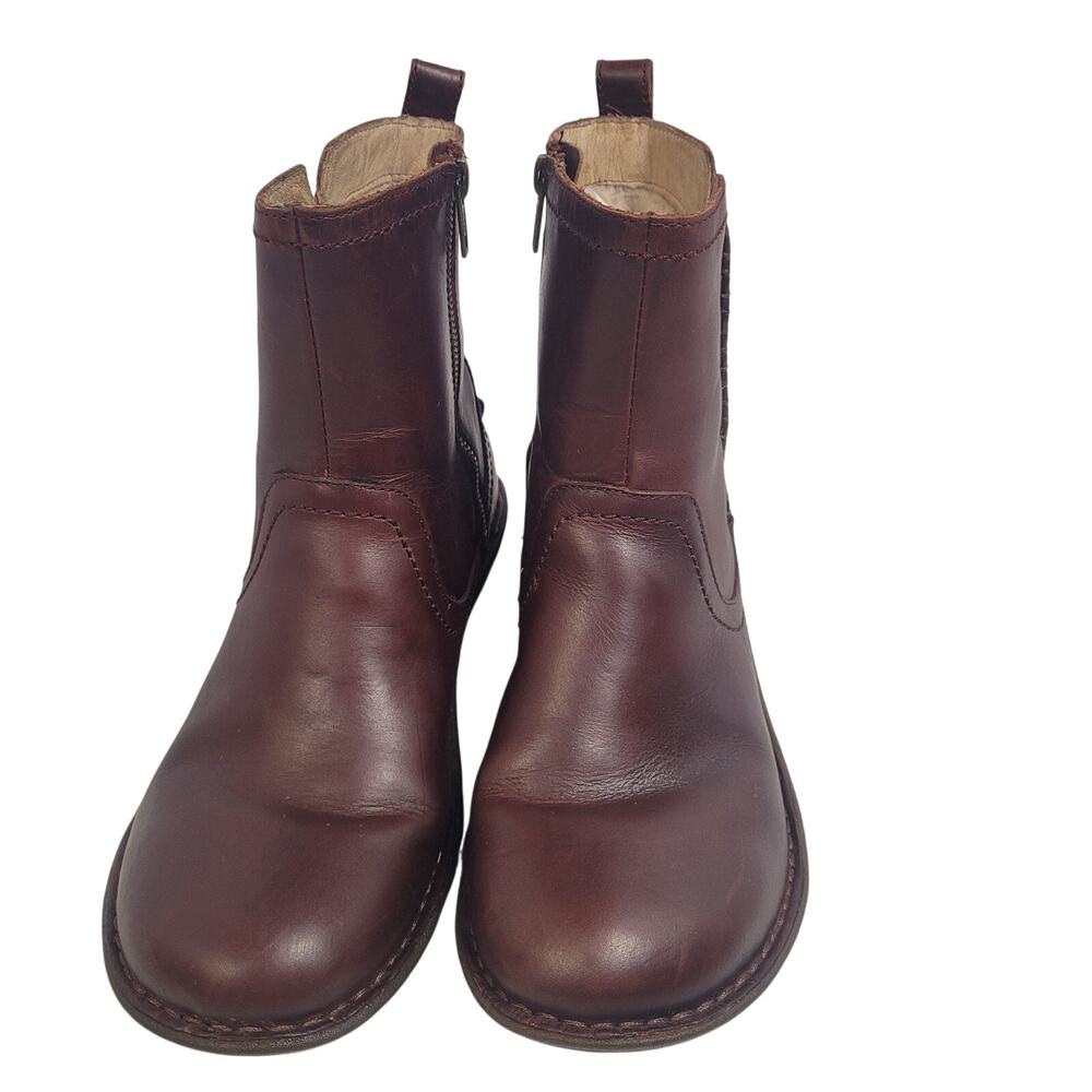 UGG Neevah Womens 10 Burgundy Brown Leather Shearling Lined Ankle Boots Side Zip